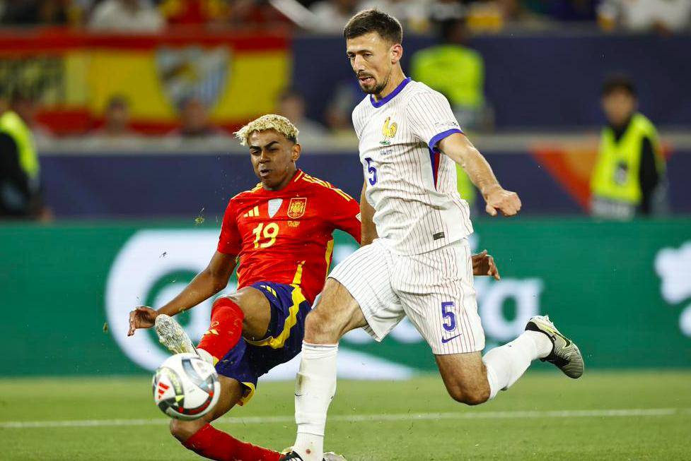 关于法国凭借梅开二度豪取胜利,晋级形势看涨的信息 关于法国凭借梅开二度豪取胜利,晋级形势看涨的信息