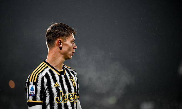 萨索洛努力但失利，保级困境仍未解的简单介绍