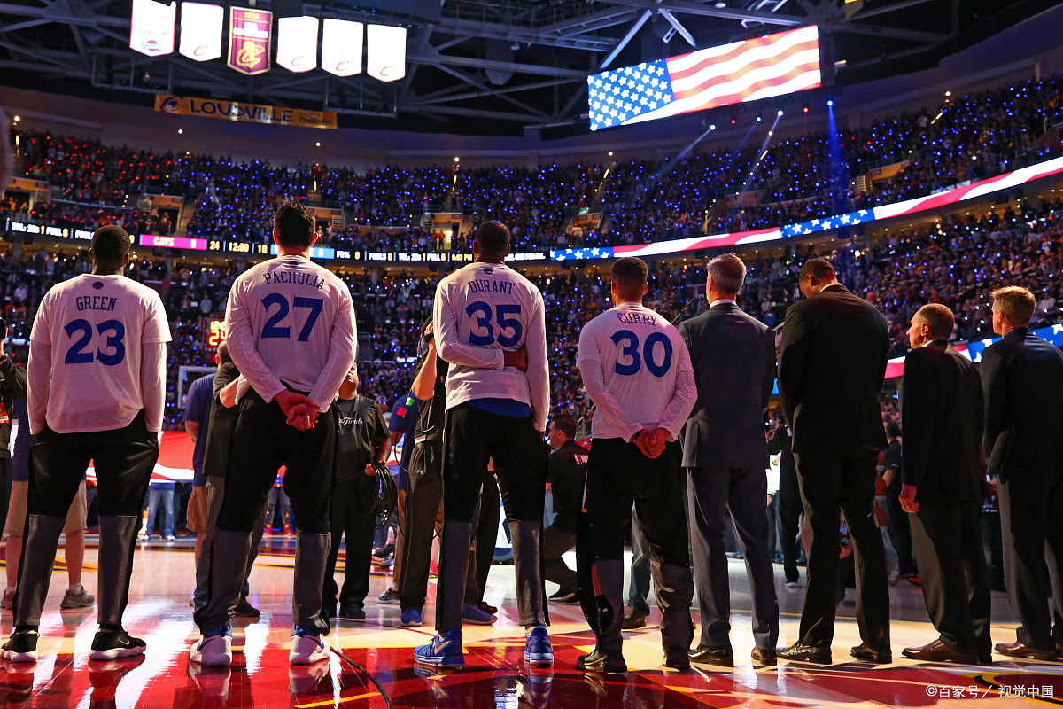 篮球盛事耀眼登场，万众瞩目不已