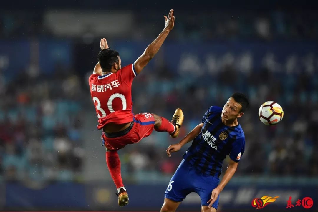 四川队在客场逆袭,战胜重庆队 四川队在客场逆袭,战胜重庆队