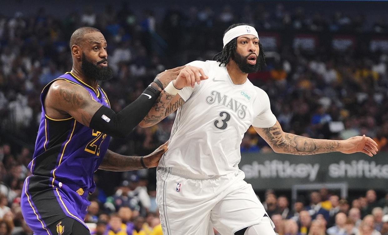 防守技巧精湛!球队稳扎稳打控制比赛局势 防守技巧精湛!球队稳扎稳打控制比赛局势